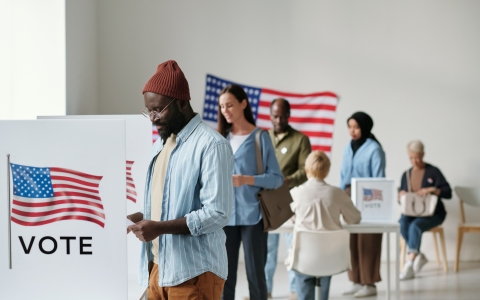 People waiting in line to vote